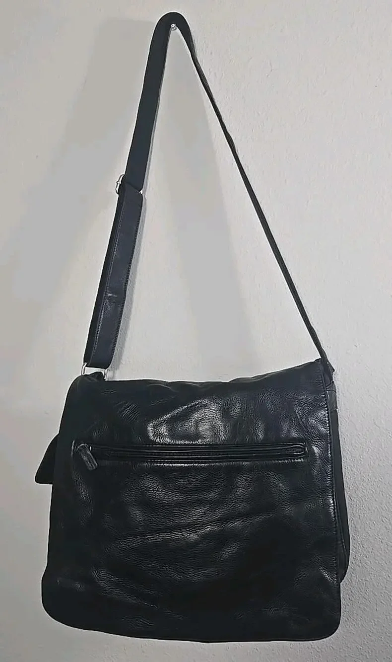 Fossil Black Leather Messenger Laptop Crossbody Briefcase Work Bag